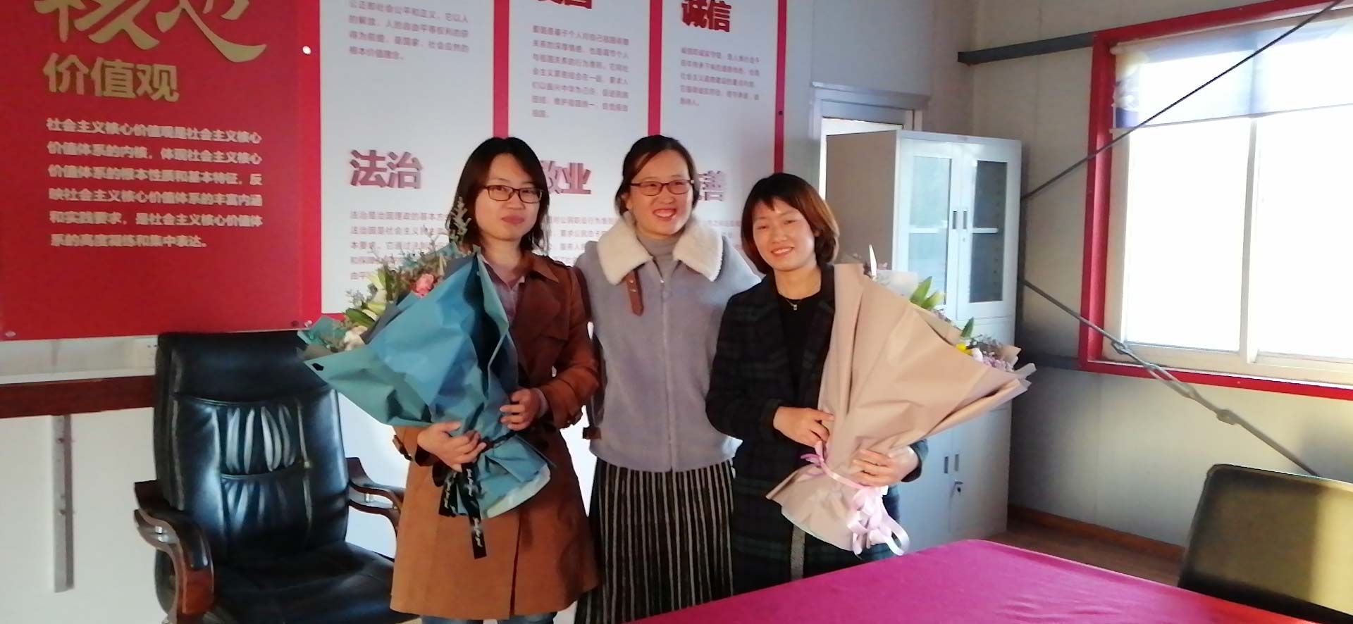 1577253011775177.jpg c40e279460371a556690eff954d415a.jpg